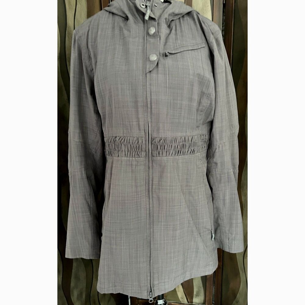 Athleta windbreaker. Size M-L.